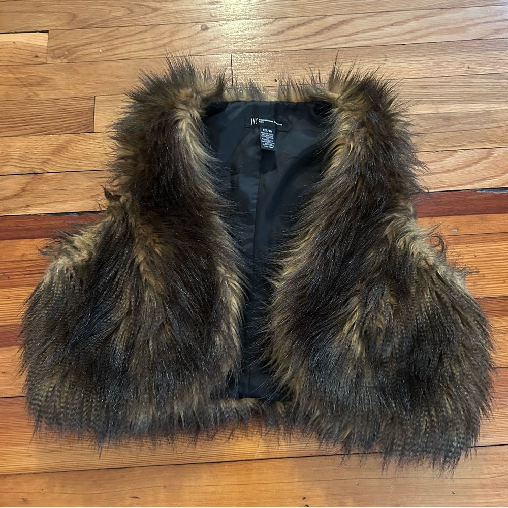 VEST INC International Concepts Faux Fur Vest - Brown